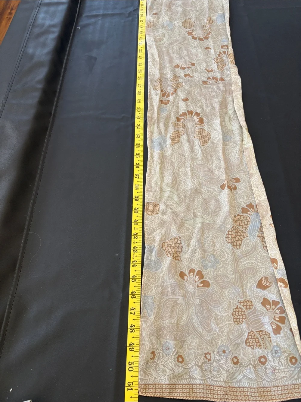 Liz Claiborne 100% Silk Floral Paisley Scarf Beige Brown Oblong Lightweight